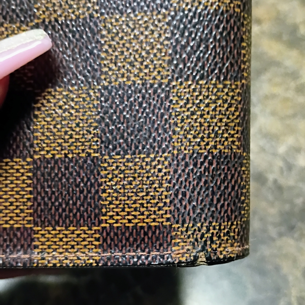 Authentic Louis Vuitton Brown Portefeuille Viennois  Damier Ebène Wallet 🤎 - Picture 13 of 13